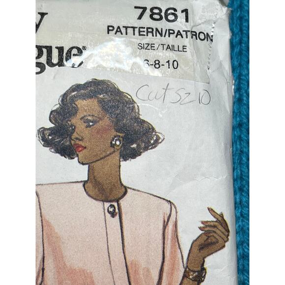 Vogue Pattern 7861 blouse Hidden buttons tie neck size 6 8 10 - Picture 2 of 6